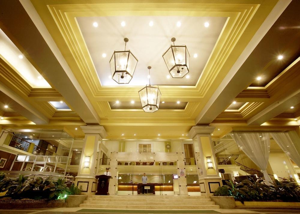 The Royal Mandaya Hotel Davao City Kültér fotó