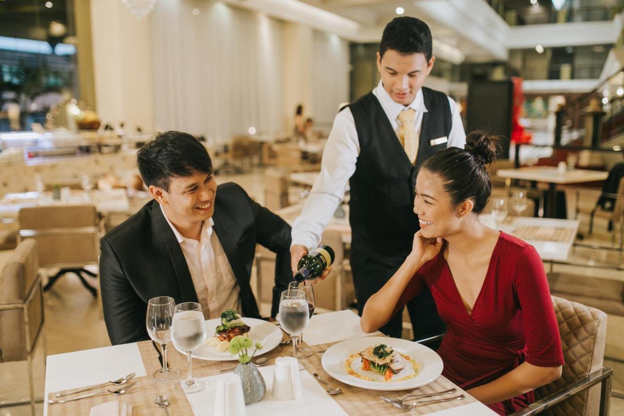 The Royal Mandaya Hotel Davao City Kültér fotó