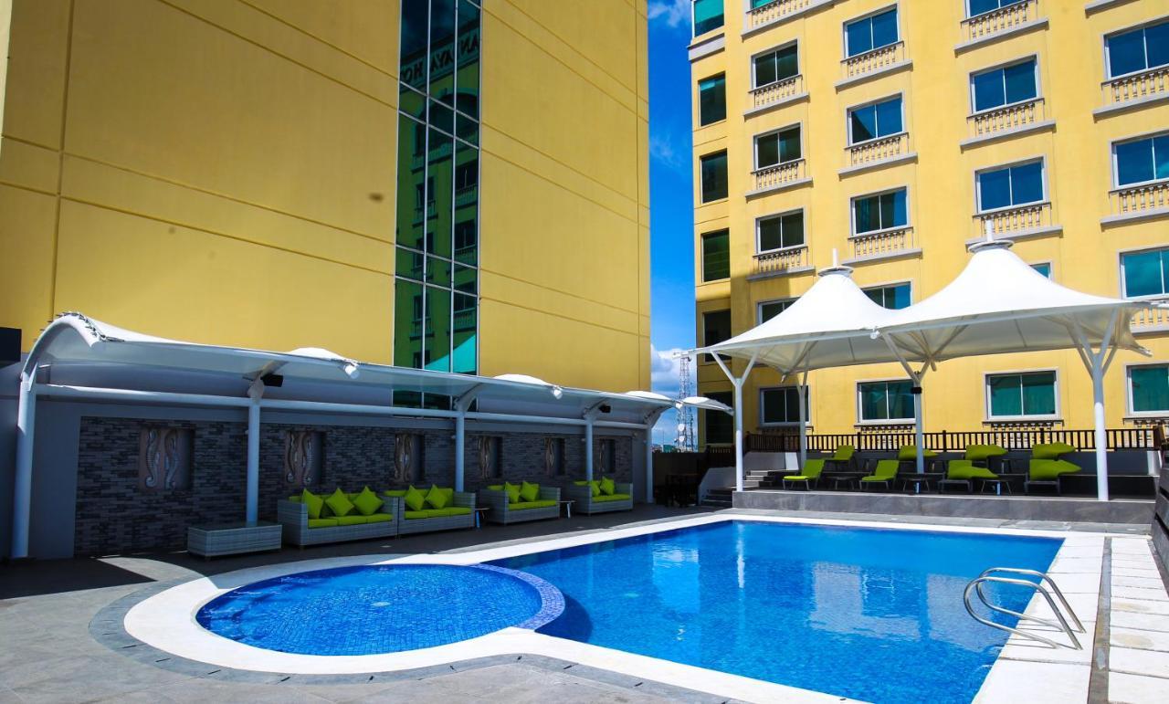 The Royal Mandaya Hotel Davao City Kültér fotó